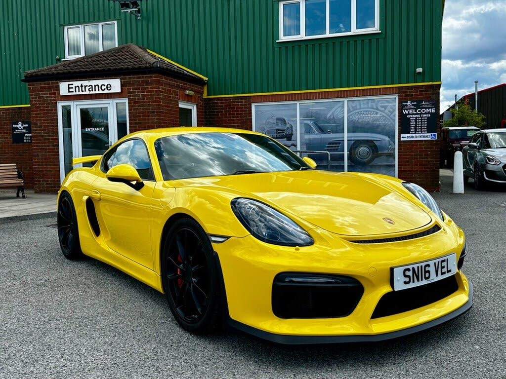 2016 Porsche Cayman 3.8 GT4