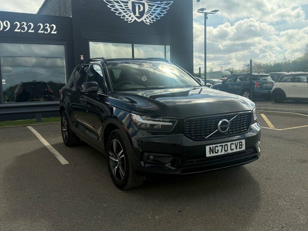 2021 Volvo XC40 1.5 T3 R-Design (163bhp)
