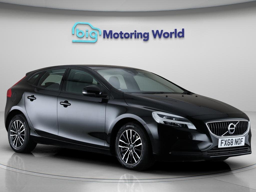 2019 Volvo V40 2.0 T2 Momentum Nav Plus