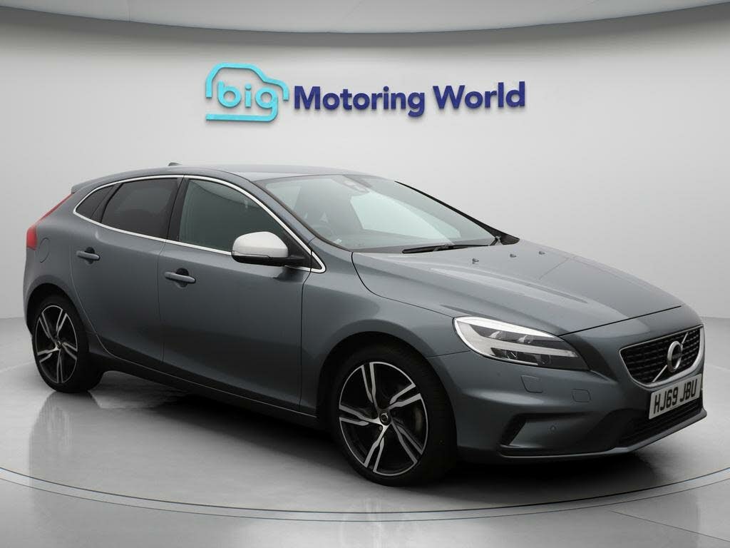 2019 Volvo V40 2.0 T2 R- Design Edition