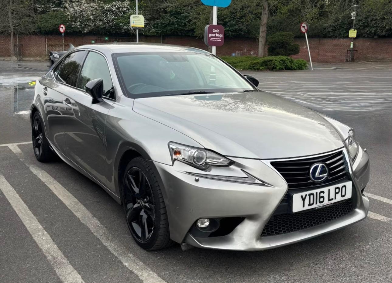2016 Lexus IS 300h 2.5 Sport
