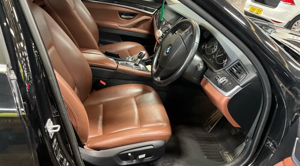 2013 BMW 5 Series 2.0TD 520d SE (184bhp) Touring 5d Auto