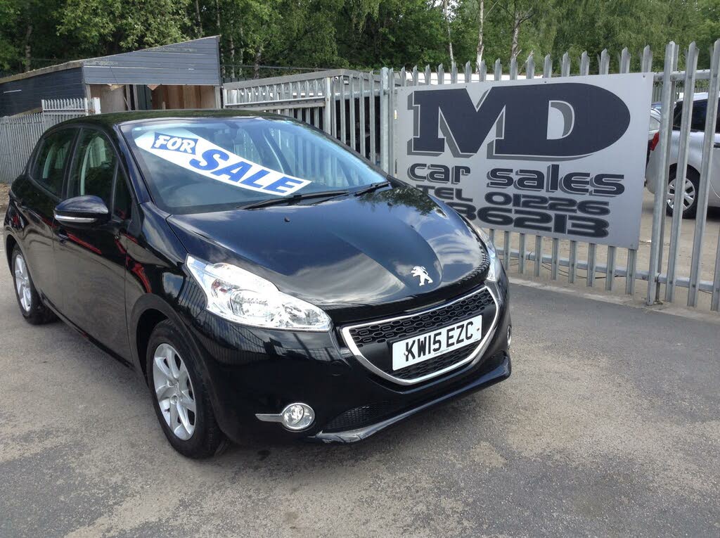 2015 Peugeot 208 1.2 PureTech Active 5d