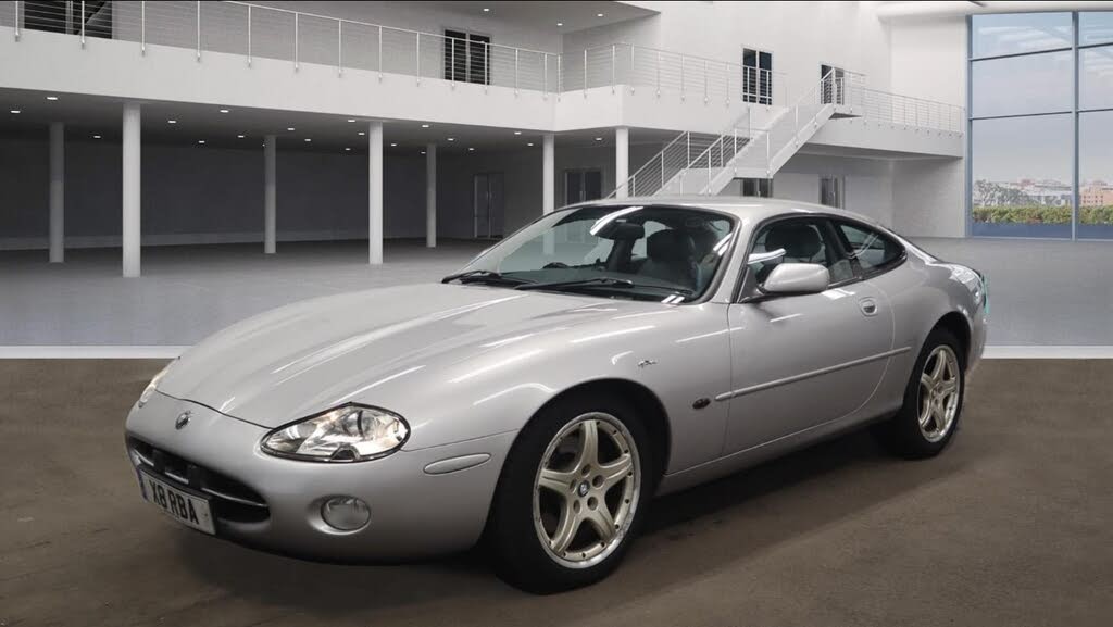 2002 Jaguar XK8 4.0 Coupe