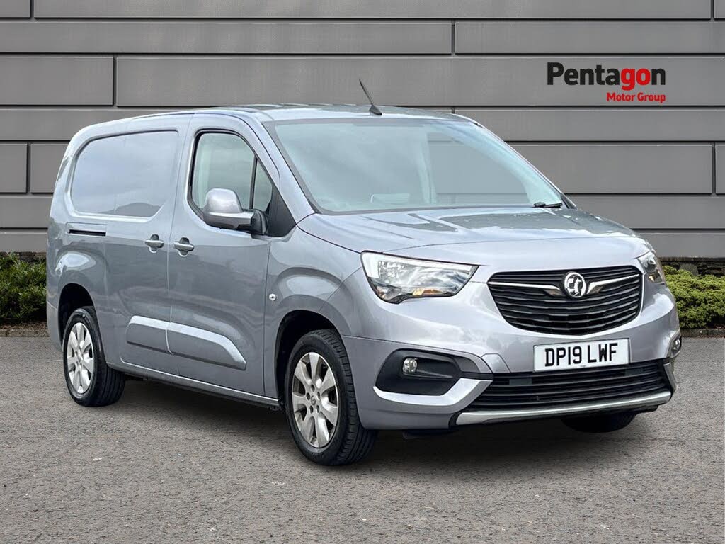 2019 Vauxhall Combo 1.6CDTi LE NAV 2300 L2H1