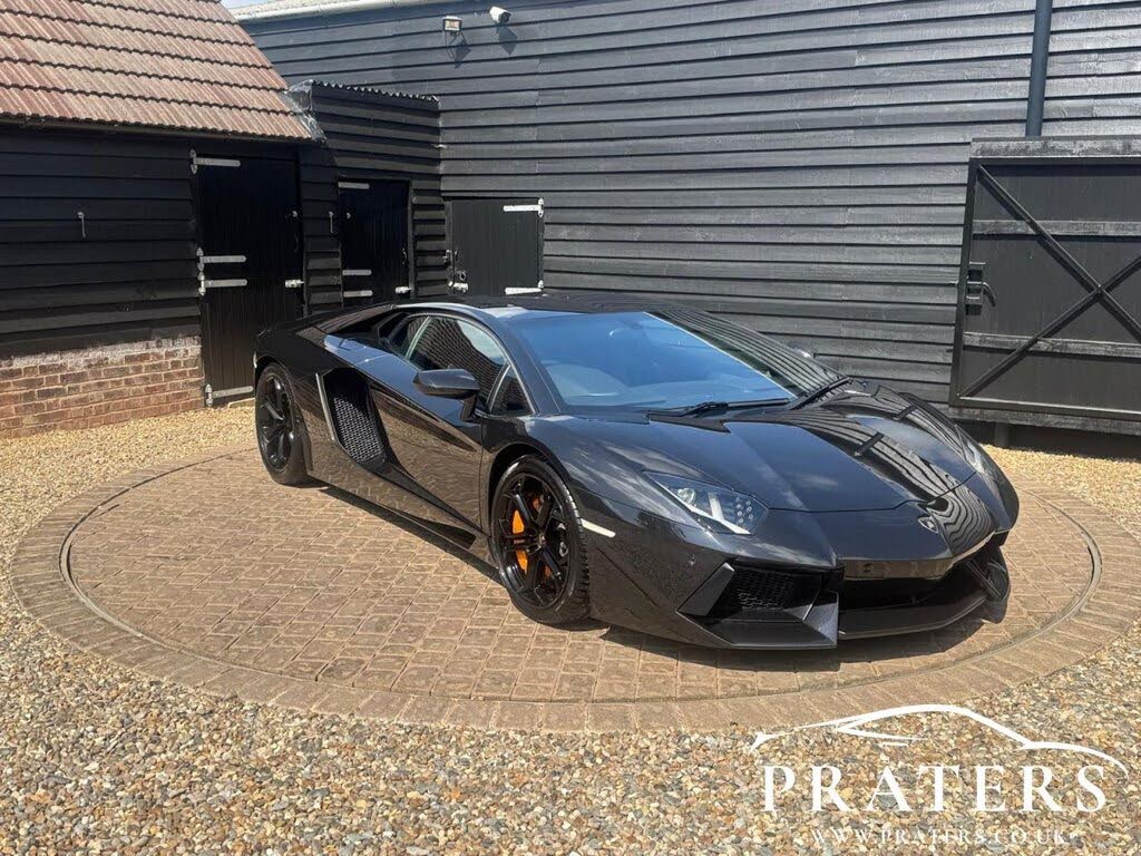 2012 Lamborghini Aventador V12 LP700-4