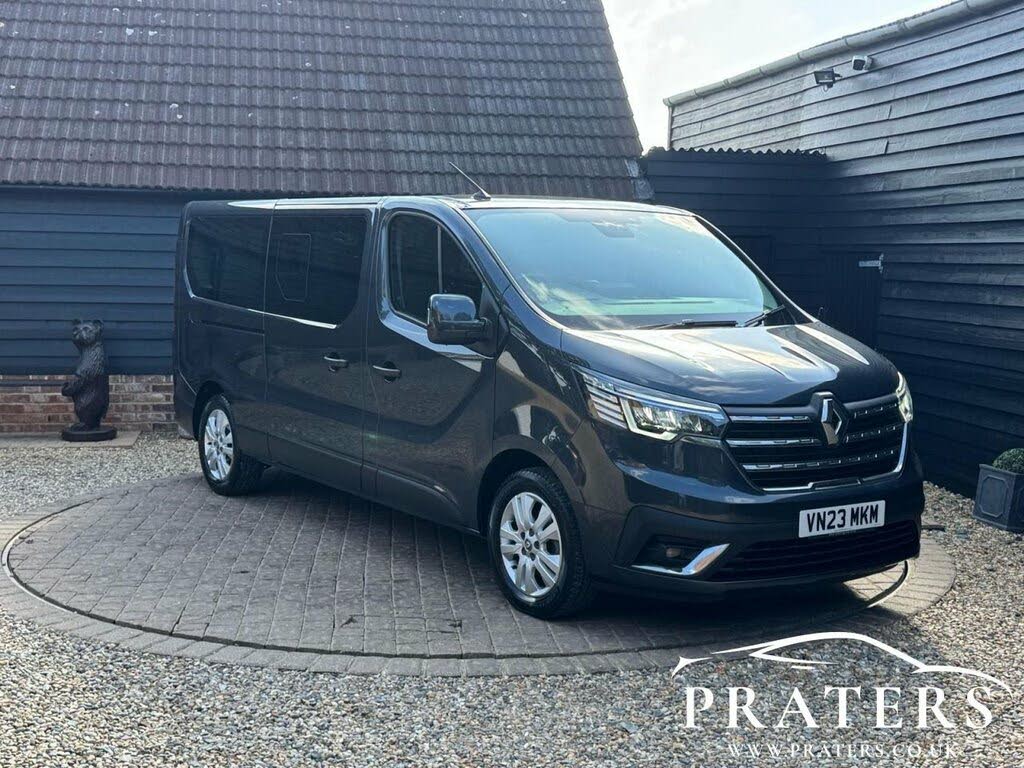 2023 Renault Trafic Passenger 2.0 Blue dCi LL30 170 Sport