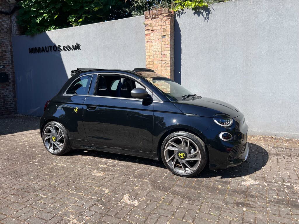 2023 Abarth 500C E 500e Turismo