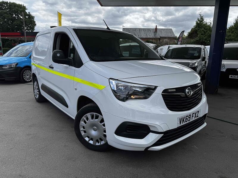 2020 Vauxhall Combo 1.5CDTi Sportive 2000 (100PS)(EU6d-T)