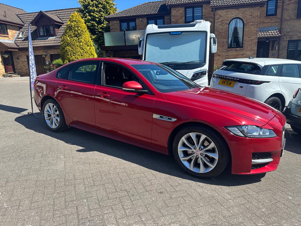 2017 Jaguar XF 2.0TD R-Sport (180ps) Saloon 4d 1999cc Auto