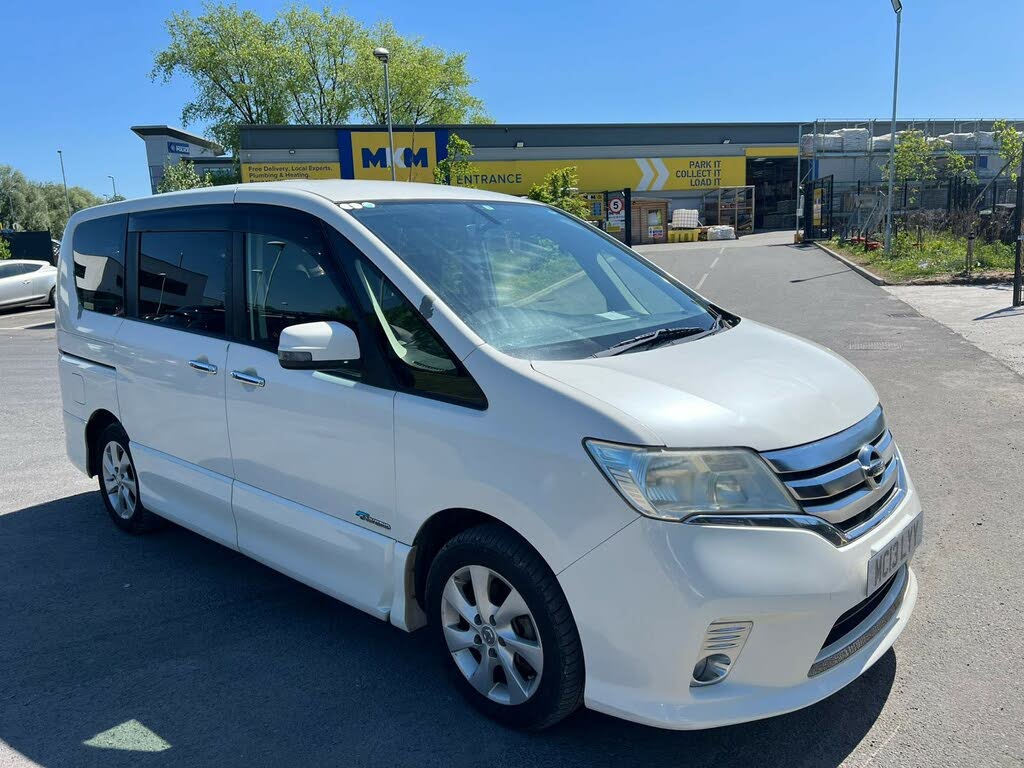 2013 Nissan Serena