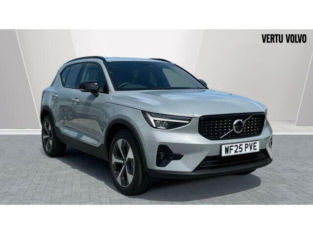 2025 Volvo XC40 2.0 B4 Plus