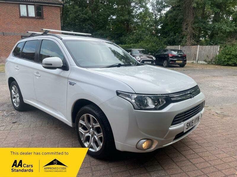2015 Mitsubishi Outlander 2.0 GX3h PHEV (5st)