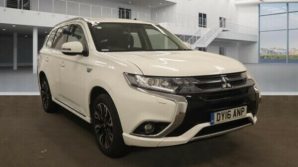 2016 Mitsubishi Outlander 2.0 GX3h 4Work (200bhp)(EU6)