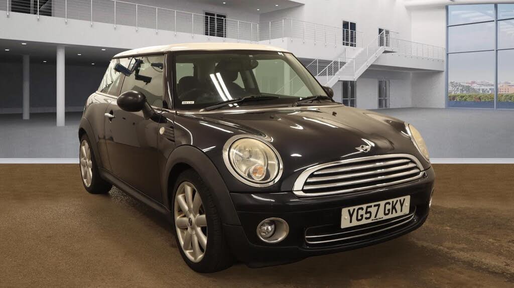 2007 MINI Cooper 1.6 Cooper (120bhp) Hatchback 3d auto