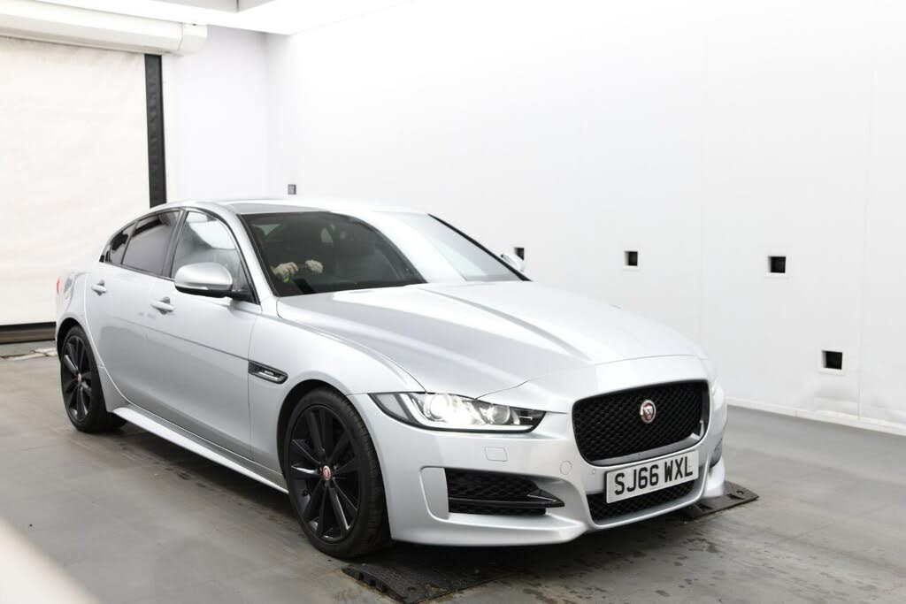2016 Jaguar XE 2.0d R-Sport (180ps) Auto