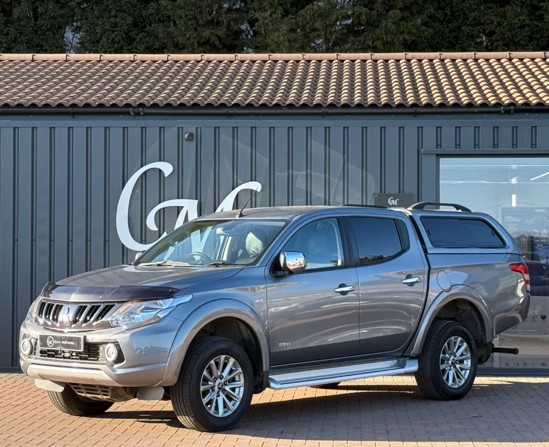 2017 Mitsubishi L200 2.4DI-D Titan (178bhp) (EU6)