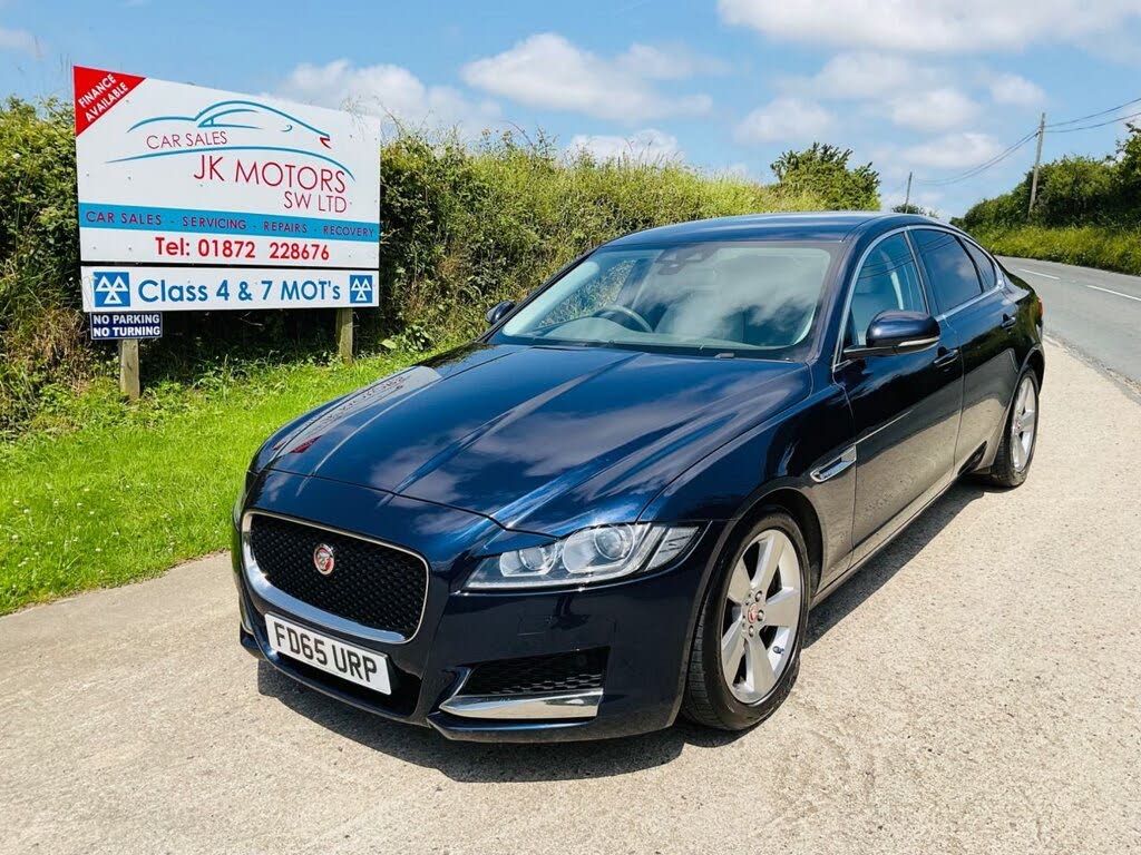 2015 Jaguar XF 2.0TD Portfolio (180ps) Auto