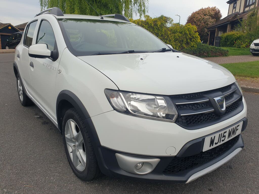 2015 Dacia Sandero Stepway 1.5D Laureate