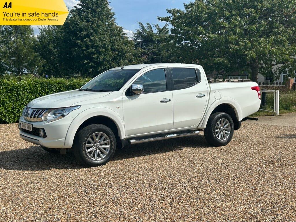 2017 Mitsubishi L200 2.4DI-D Titan (178bhp) (EU6)