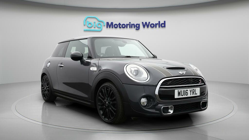 2016 MINI Cooper 2.0 Cooper S (s/s) Hatchback 3d Sport Auto