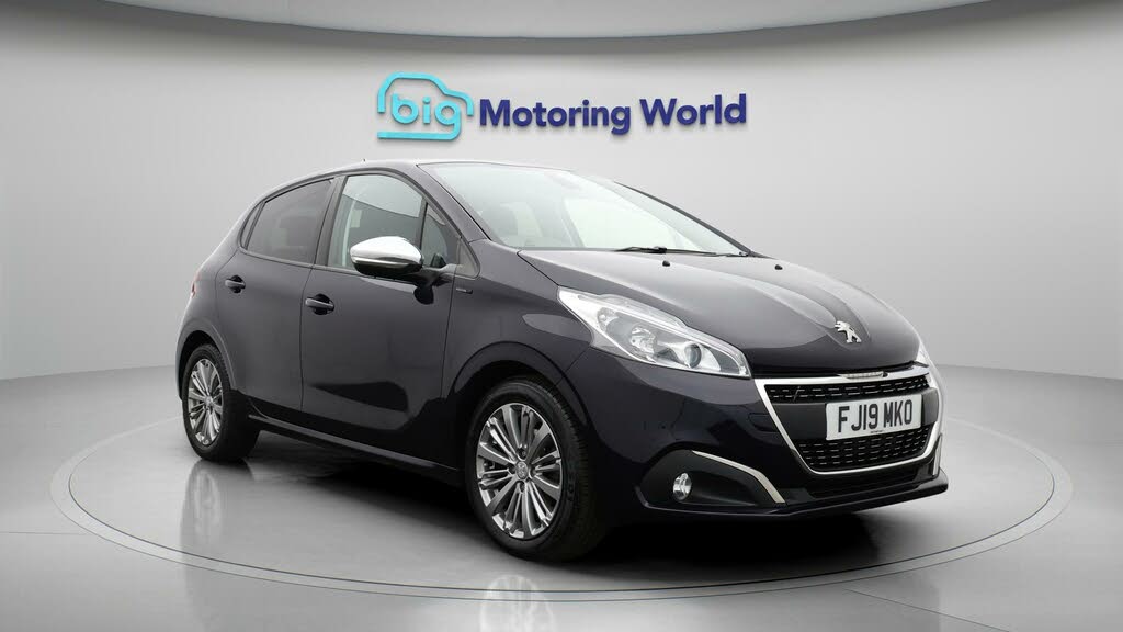 2019 Peugeot 208 1.2 PureTech Signature