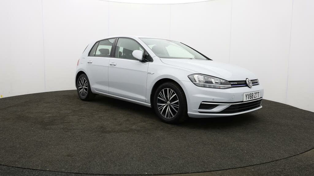 2019 Volkswagen Golf 1.5 TSI SE (130ps) (s/s) Hatchback 5d