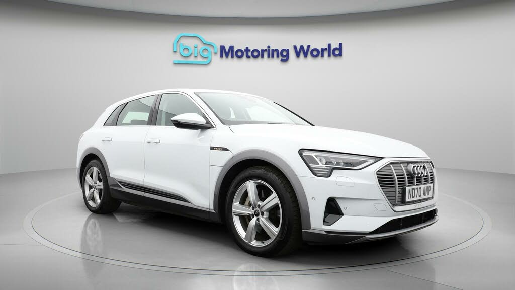 2020 Audi E-Tron 50E Technik
