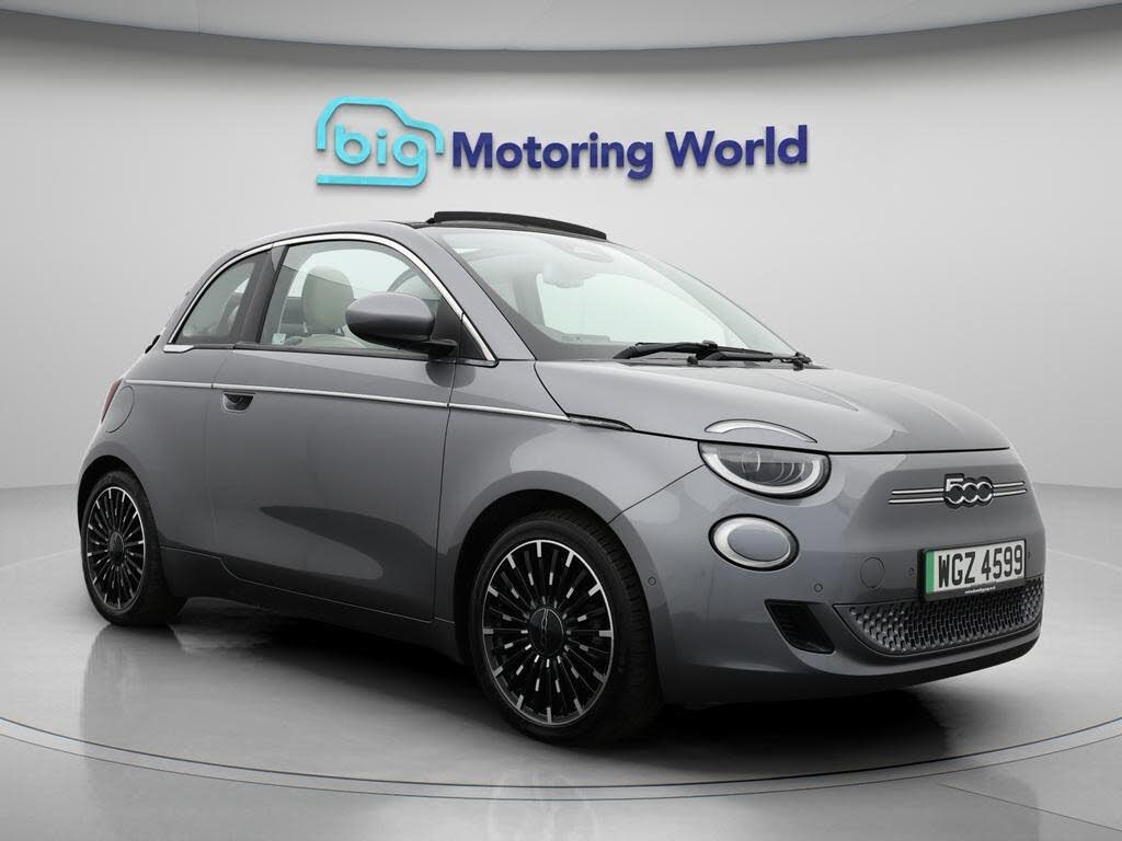 2022 Fiat 500C E LA PRIMA