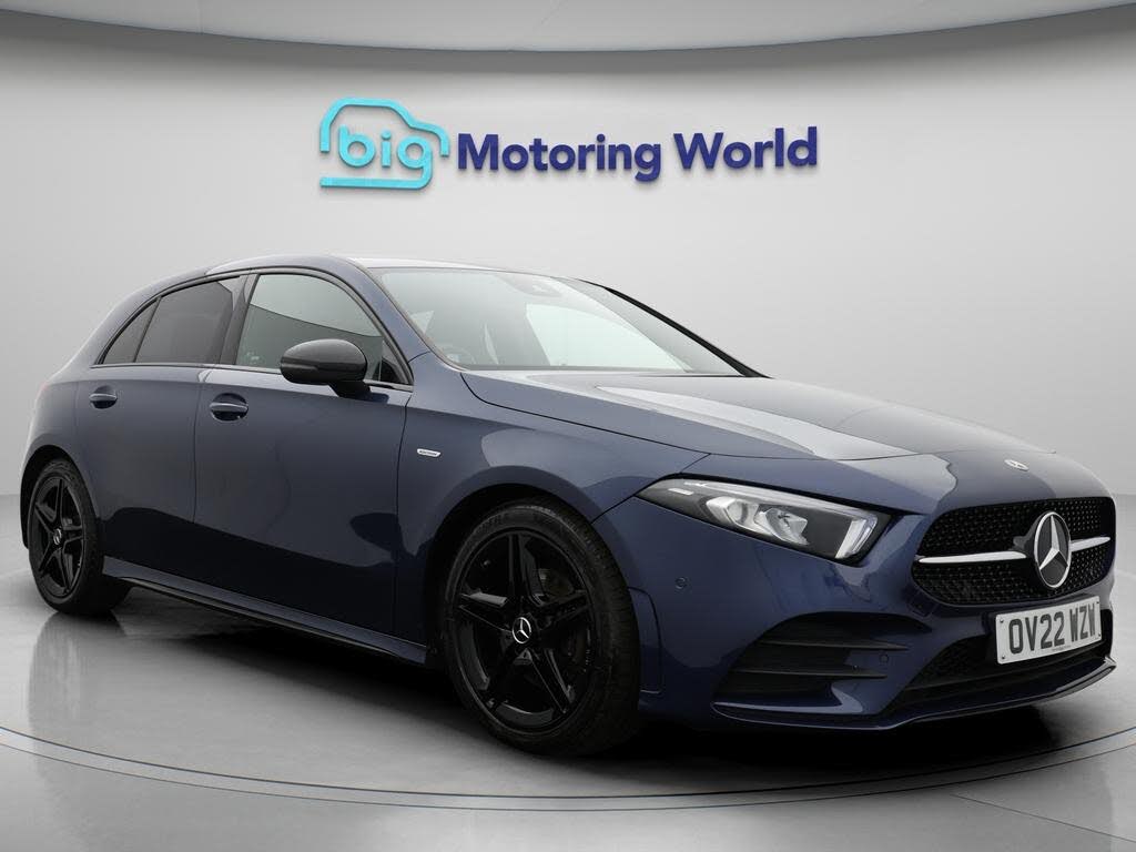 2022 Mercedes-Benz A-Class 1.3 A180 AMG Line Executive Edition Hatchback 5d 7G-DCT