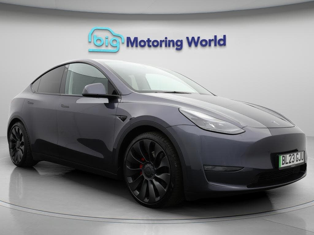 2023 Tesla Model Y E Performance
