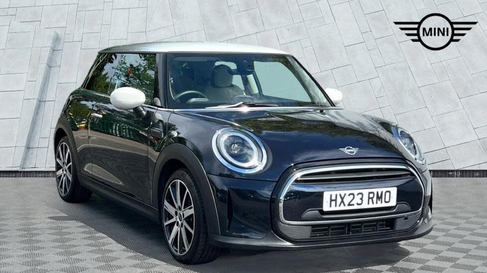 2023 MINI Cooper 1.5 Cooper Classic (Premium Auto) Hatchback 3d Auto