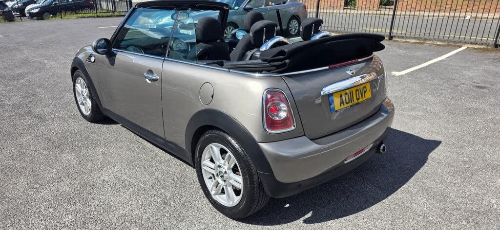 2011 MINI Cooper 1.6TD Cooper D (112bhp) Convertible 2d 1598cc