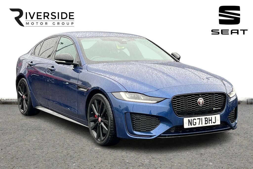 2021 Jaguar XE 2.0 D200 R-Dynamic Black
