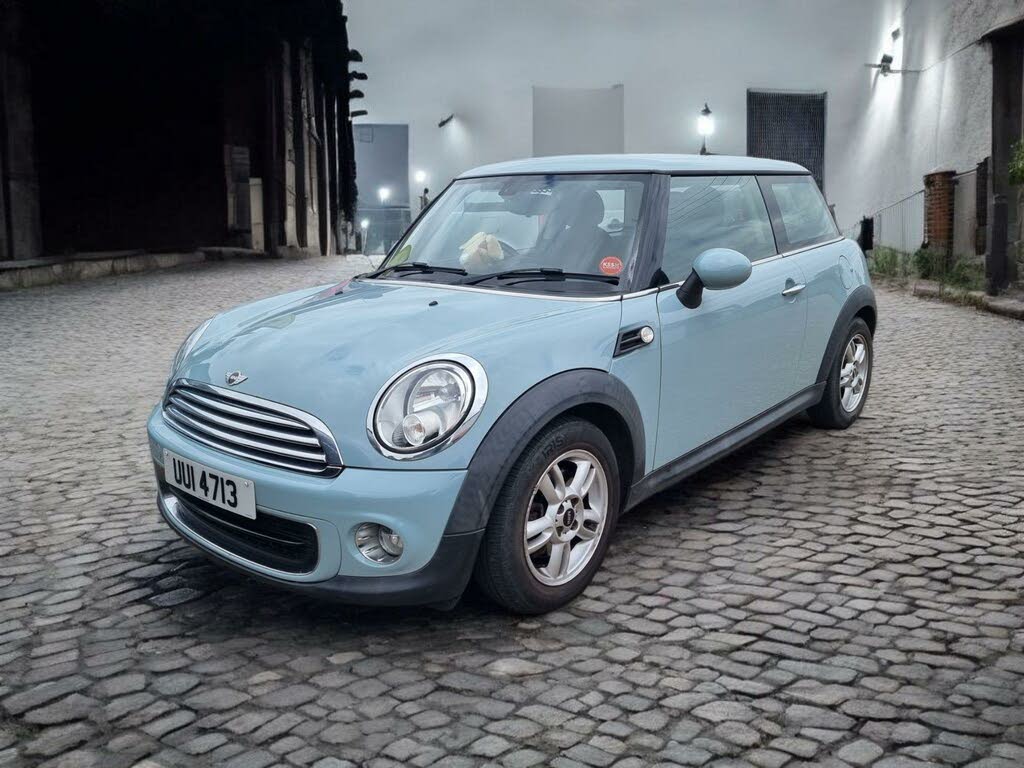 2013 MINI Cooper 1.6 One (98bhp) (Sport Chili) Hatchback 3d