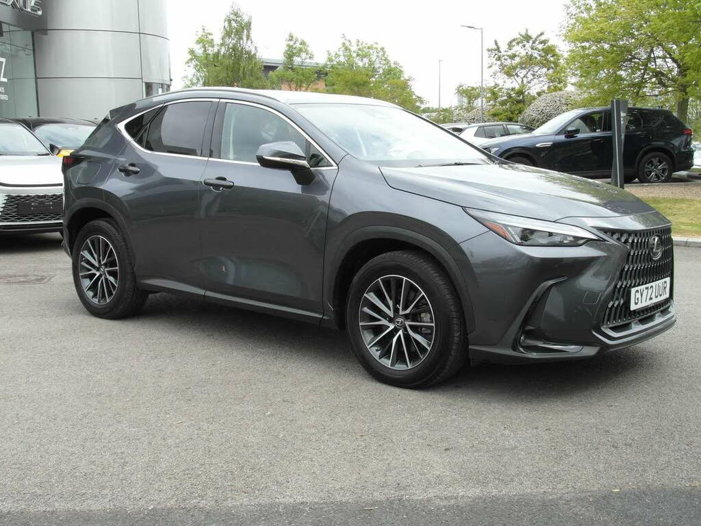 2022 Lexus NX 450h+ 2.5 NX Pack)