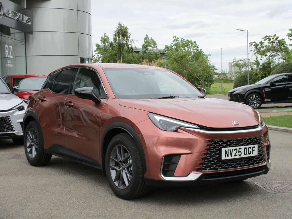 2025 Lexus LBX 1.5 Premium