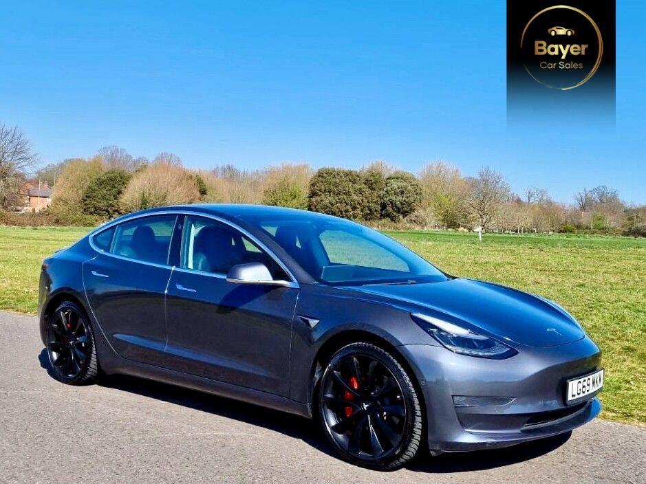 2019 Tesla Model 3 E 4X4 (Performance Pack)