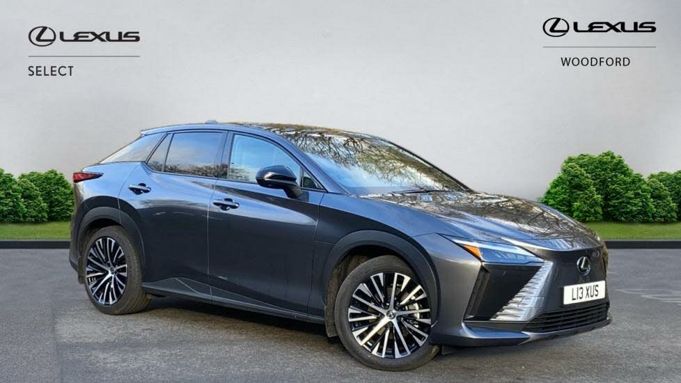 2024 Lexus RZ 300e E RZ Plus Pack)(Bi-Tone Finish)(18in Wheels)