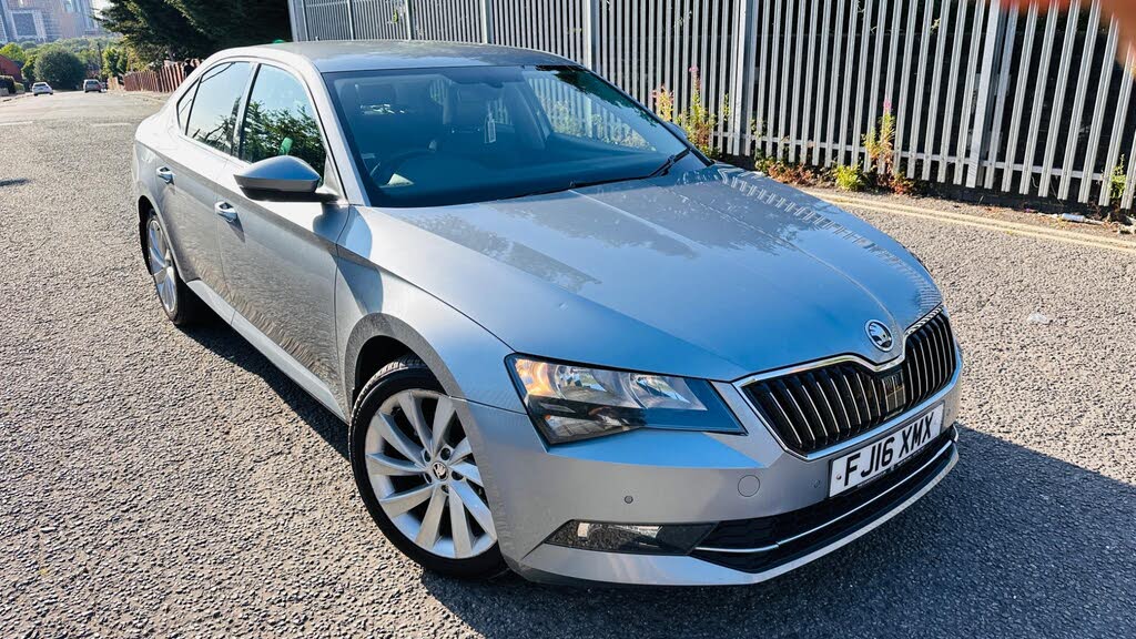 2016 Skoda Superb 2.0TDI SE Business Hatchback DSG