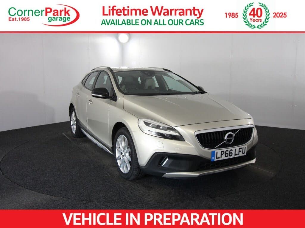 2016 Volvo V40 1.5 T3 Cross Country Pro