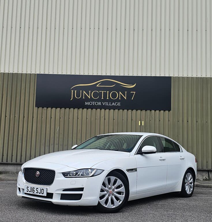 2016 Jaguar XE 2.0d Prestige (163ps)