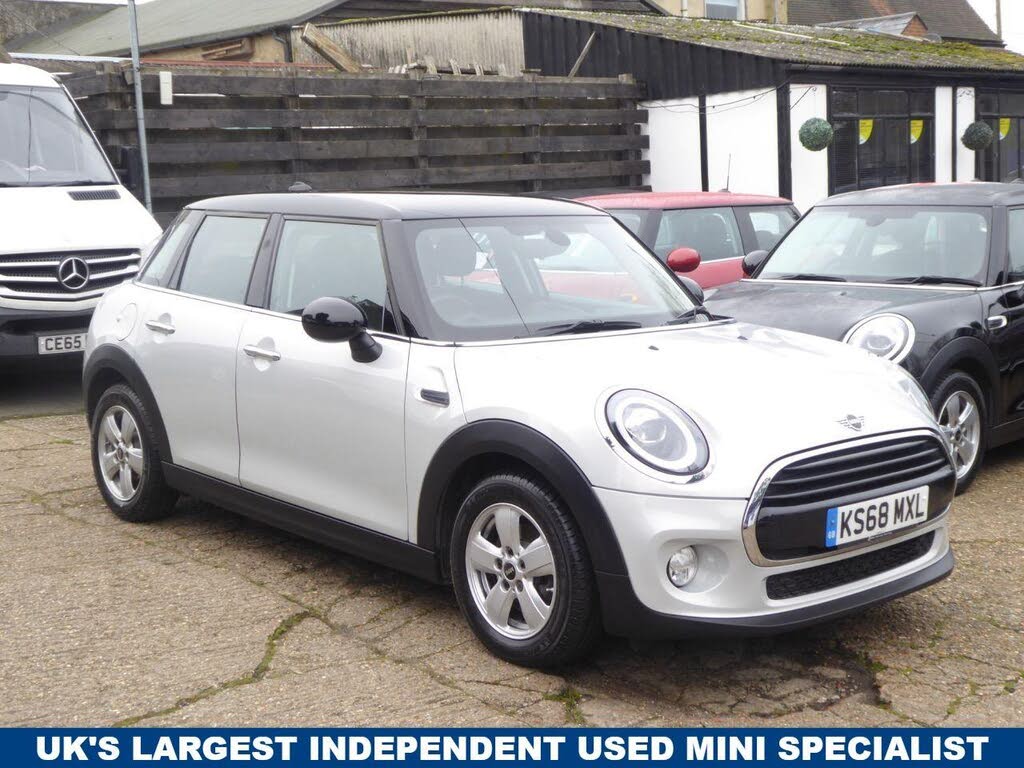 2018 MINI Cooper 1.5 Cooper Series II (Chili)(Nav Plus)(s/s) Hatchback 5d