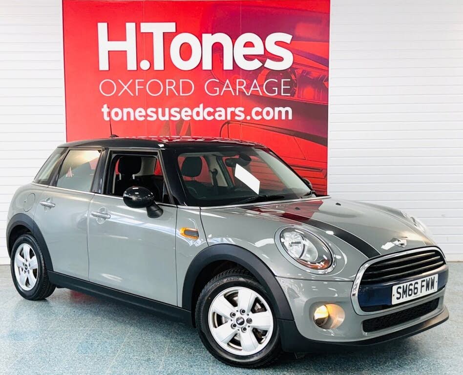 2016 MINI Cooper 1.5 Cooper (s/s) Hatchback 5d