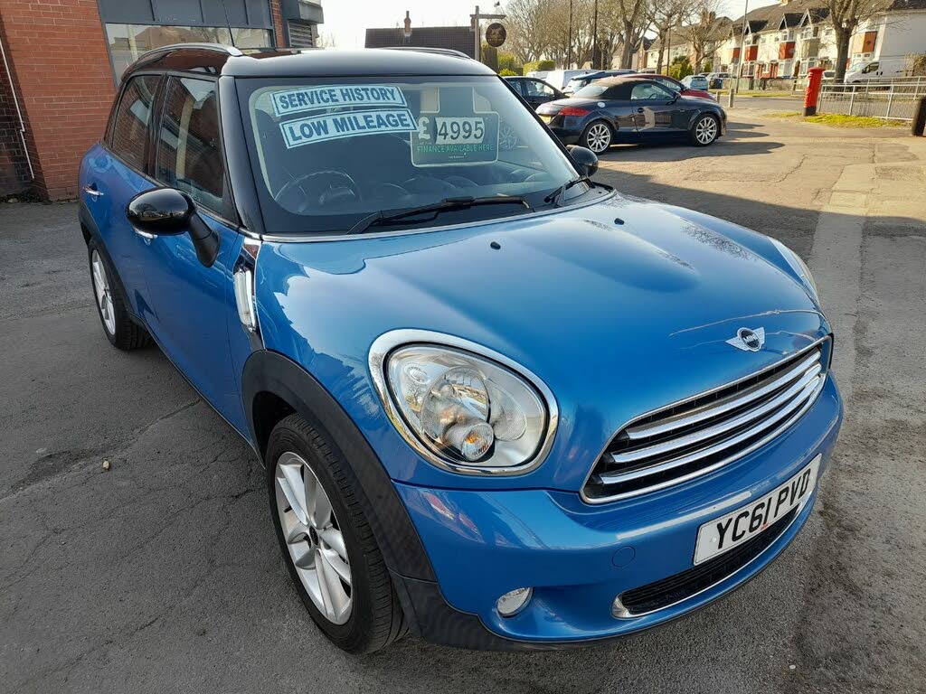 2011 MINI Countryman 1.6 Cooper (Pepper)