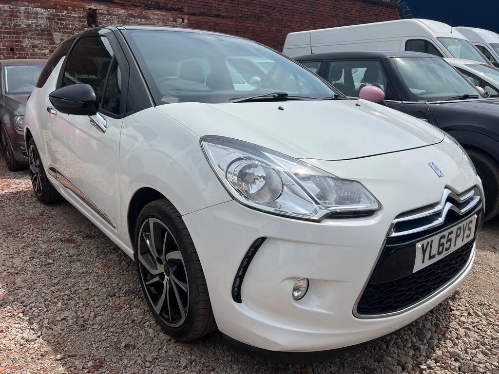 2017 Citroen C3 1.2 PureTech Flair (82ps)