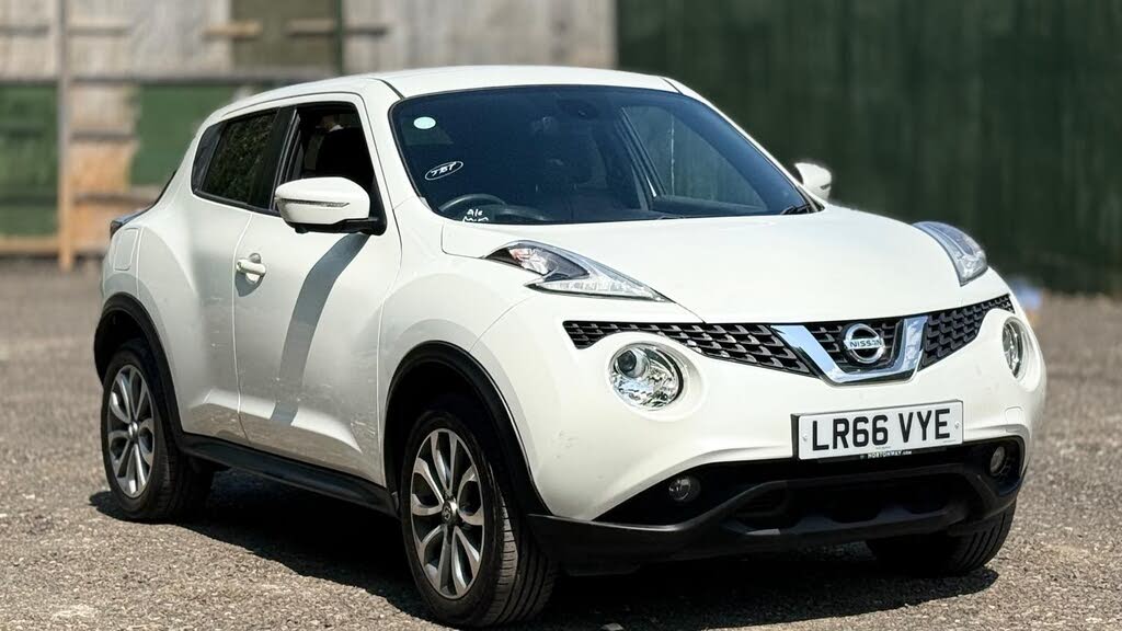 2016 Nissan Juke 1.6 Tekna (117ps) 1598cc XTRONIC CVT