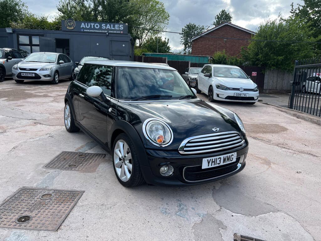 2013 MINI Cooper 1.6 Cooper (122bhp) (Sport Chili) Hatchback 3d