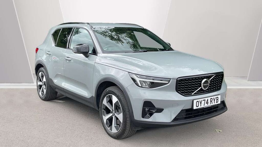 2024 Volvo XC40 2.0 B4 Plus