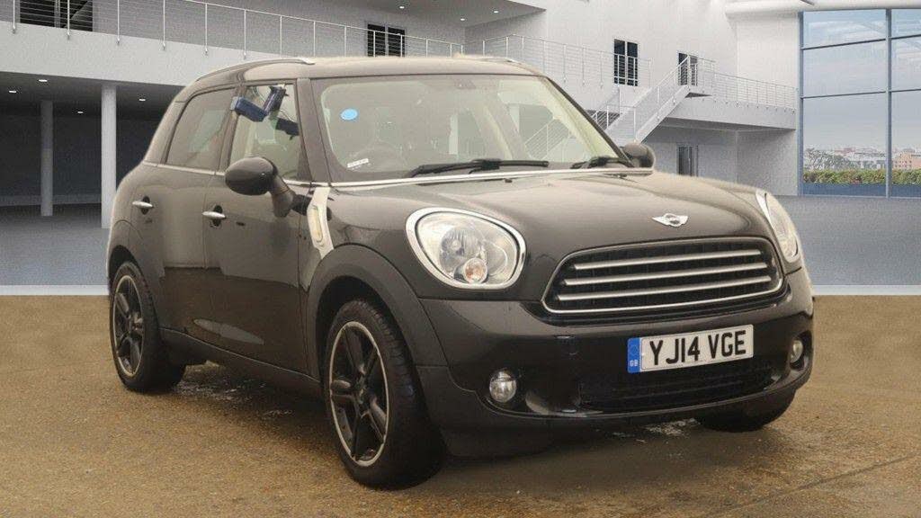 2014 MINI Countryman 1.6 Cooper (Pepper)